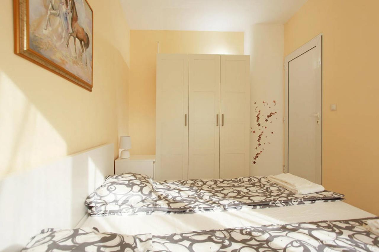 Raya Maisonette Sofia Buitenkant foto