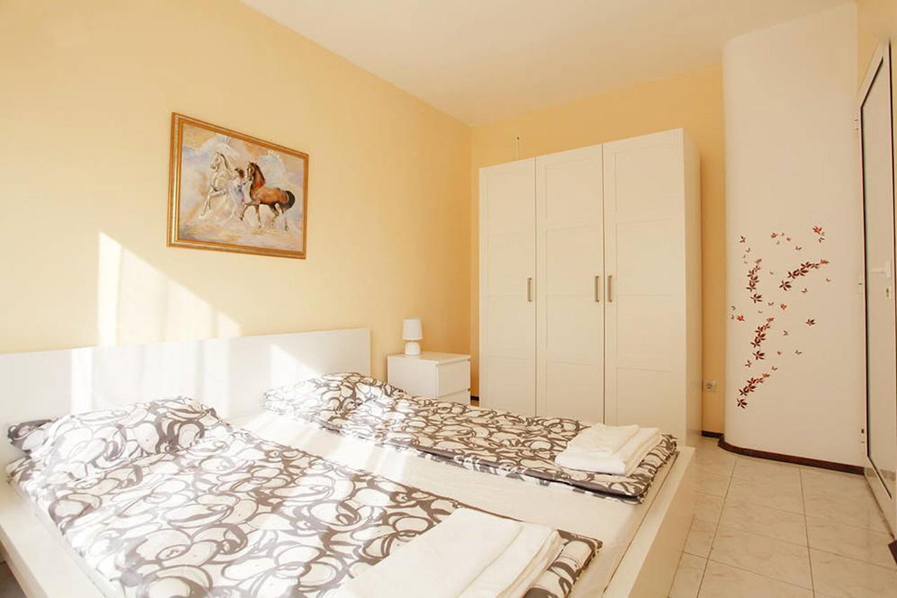 Raya Maisonette Sofia Buitenkant foto